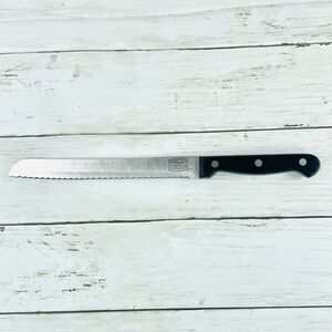 Chicago Cutlery 8” Stainless Steel Serrated Bread Knife Black Handle